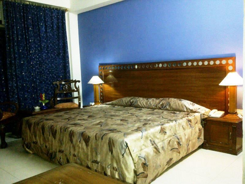 Aravali Clarks Inn Алвар Екстер'єр фото