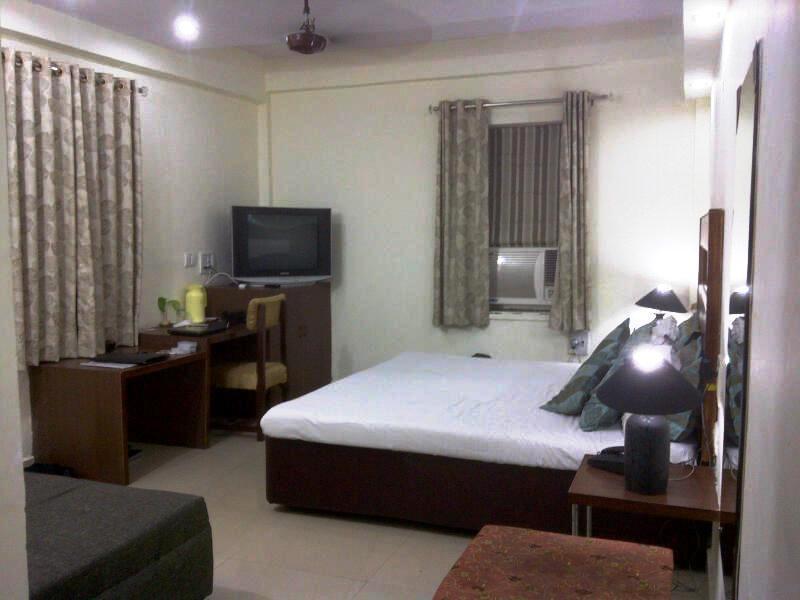 Aravali Clarks Inn Алвар Екстер'єр фото